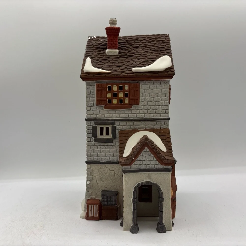 Department‎ 56 1988 Vintage HVC Dickens Village Series Poulterer 5926-9 Retired